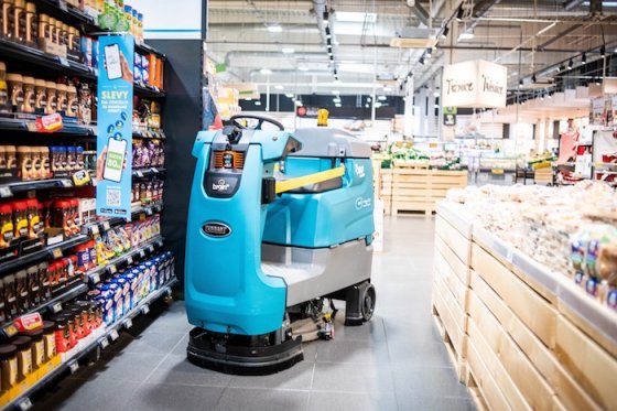 /media/21783/úklid-bez-asistence-lidí-přesně-o-to-se-již-nyní-starají-první-čtyři-roboti-v-hypermarketech-albert-v-praze-a-blízkém-okolí-1-kopie