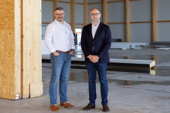 /media/1ceklssx/bobiňski-a-šizling-na-stavbě-studií-tz