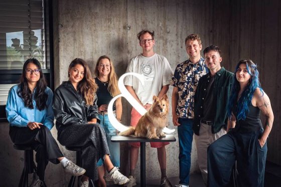 /media/dzaibdmh/část-týmu-saatchi-saatchi-prague-zdroj-publicis-groupe-matouš-bláha