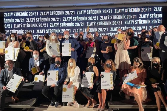 /media/18077/zlatystrednik2020_2021