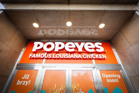/media/dbanxngp/popeyes-exteriér-václavské-náměstí