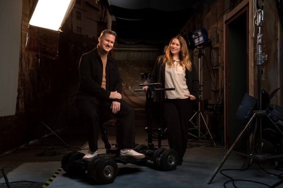 /media/cc5pjzu2/zuzana-palous-seifertova-a-jiri-sadek_friends-production