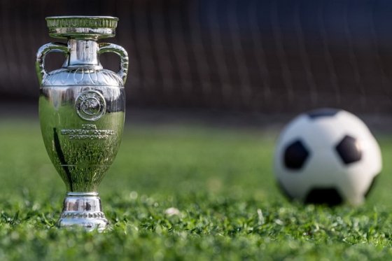 /media/17452/euro-2020_pohar_fotbal