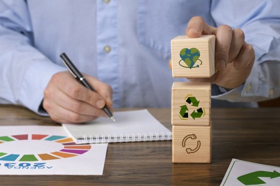 /media/26296/esg_freepik