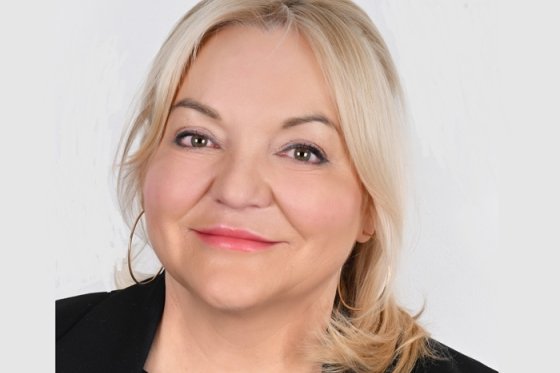 /media/aalpapyv/renata-ben_slider