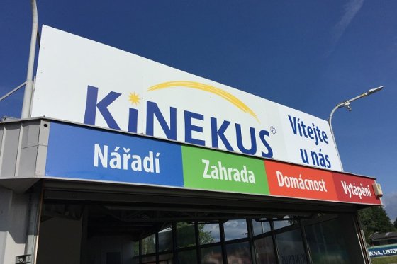 /media/19734/kinekus_zvenku