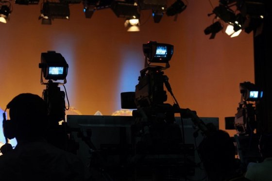 /media/20309/tv-studio_shutterstock