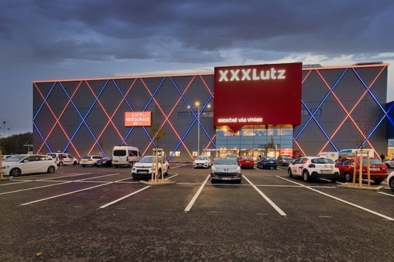 /media/0h5dhone/xxxlutz_hradeckralove