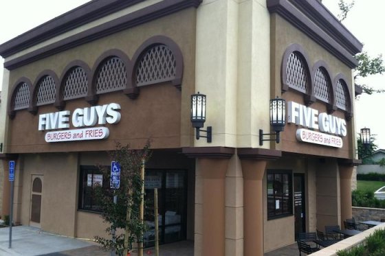 /media/gutpztfr/fiveguys_fb