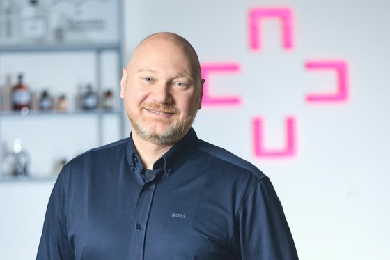 /media/0ifjft1w/ing-aziz-jahić-mha-ředitel-marketingu-a-komunikace-skupiny-euc