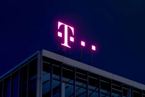 /media/2avbk0xz/tmobile_unsplash