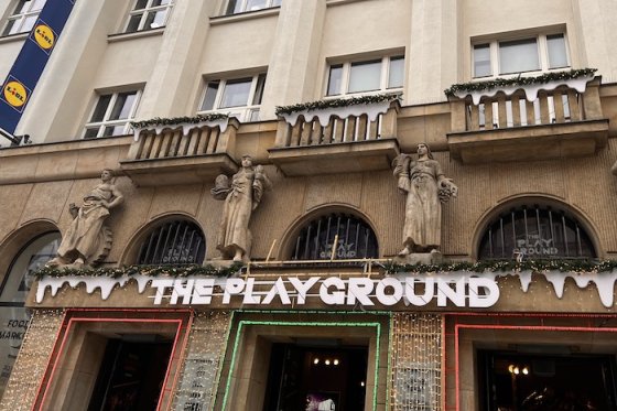 /media/bltb5vwx/theplayground