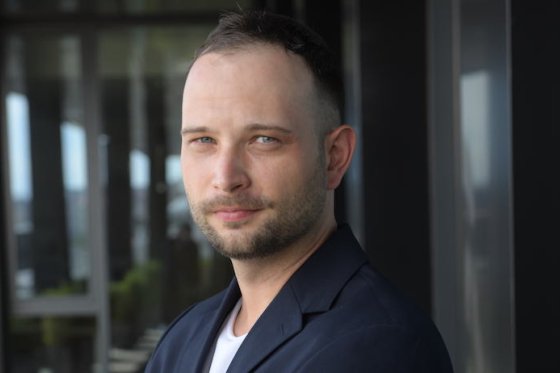 /media/18201/robin-kavalír