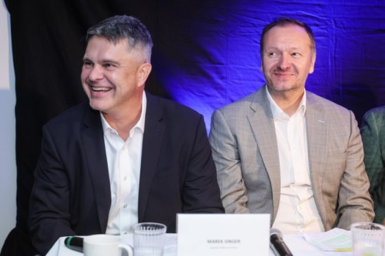 /media/26246/marek-singer_dan-grunt_aktv