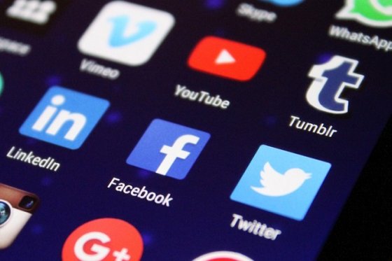 /media/6553/youtube_facebook