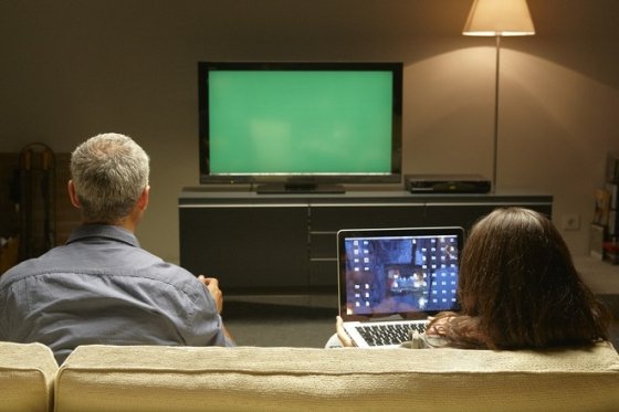 /media/15782/tv-a-pc_shutterstock