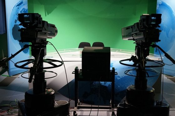 /media/21427/tv-studio_shutterstock