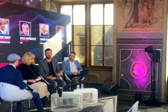 /media/sakd04j0/internationa-ecommerce-summit-e15