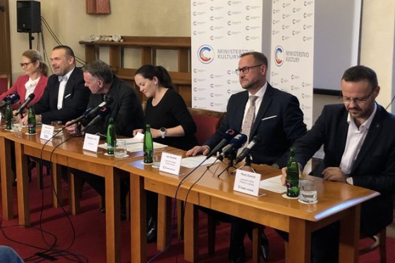 /media/h0wfil50/ministerstvo-kultury