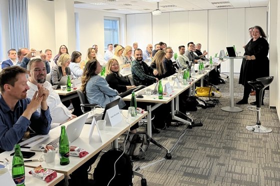 /media/lhsfdkz5/effie-porota