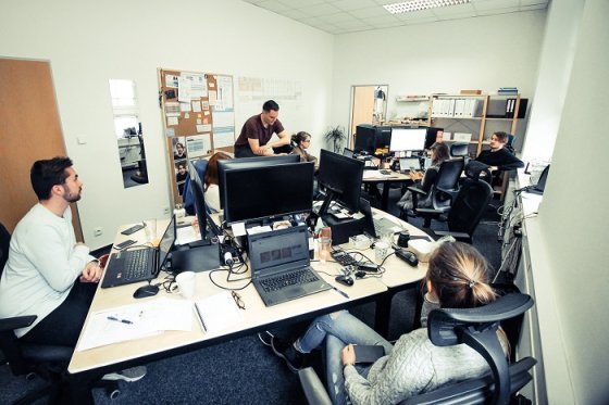 /media/12784/mytimi-timíci-při-práci-12