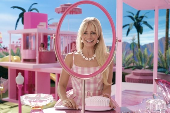 /media/m53f2ar0/barbie-continental_film