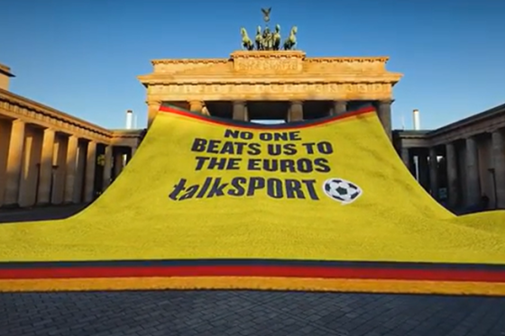 /media/pw5nnjw4/uefa-reklama