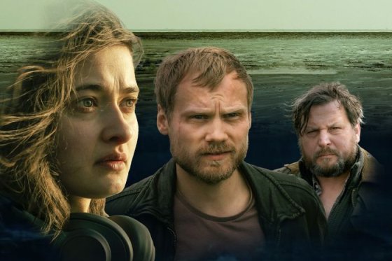 /media/1dqbaj2g/die-flut-tod-am-deich_ard-nordfilm-gmbh-christine-schroeder-bishara-design