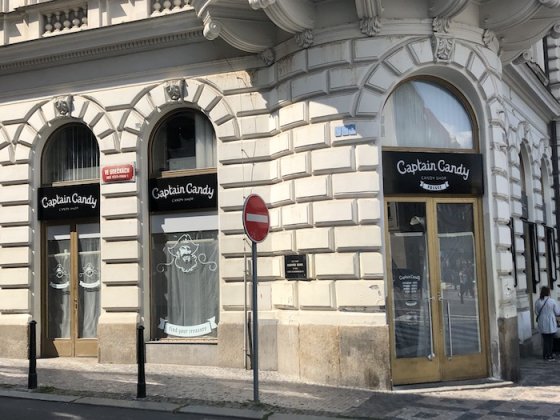 /media/17996/vaclavskenamesti_4_burgerking_candy