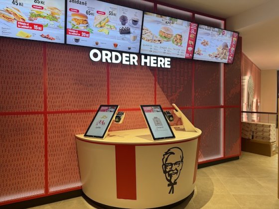 /media/heqlklku/kfc_interier6