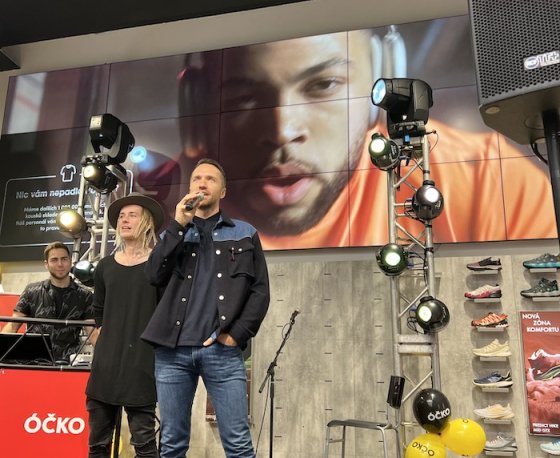 /media/22575/zoot_opening