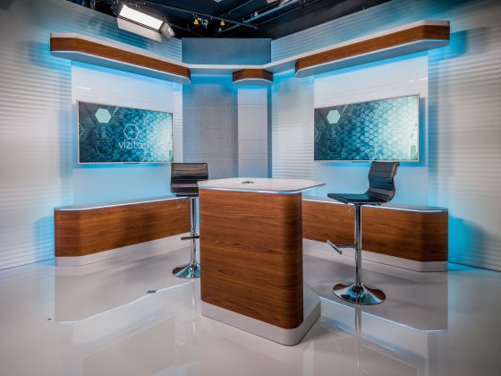 /media/r4sp0zb2/tn-live_studio-2