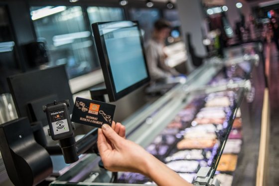 /media/11628/globus_fresh