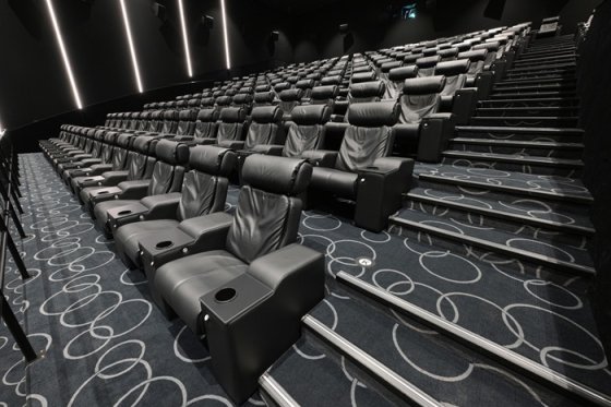 /media/vzmnik1u/cinestar_theatre-de-lux