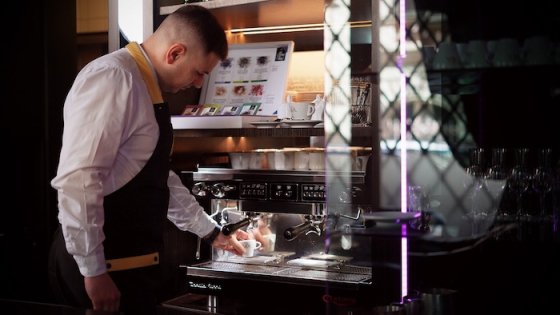 /media/21244/lor_lobbybar