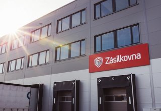 /media/14237/zásilkovna_panorama_hala