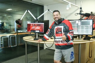 /media/25944/radio-kiss_radio-united