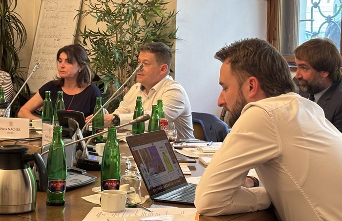 /media/lgxbf0df/medialni-vybor_nacher_babka