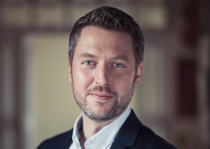 /media/212hoxci/robert-chmelar