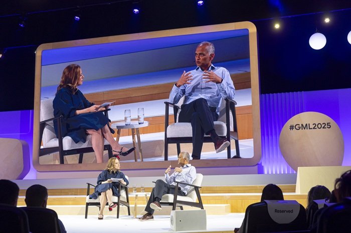 /media/sajb4ox2/debbie-weinstein-and-pandu-nayak-on-stage