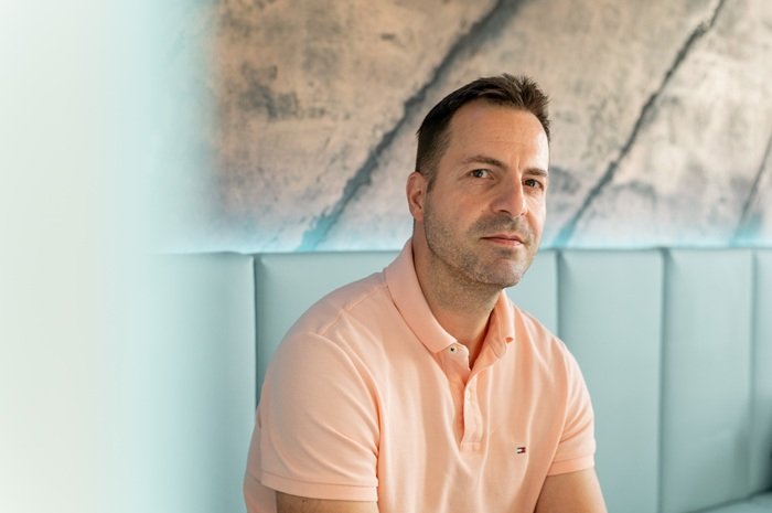 /media/vayenups/tomas-bartek_vivantis