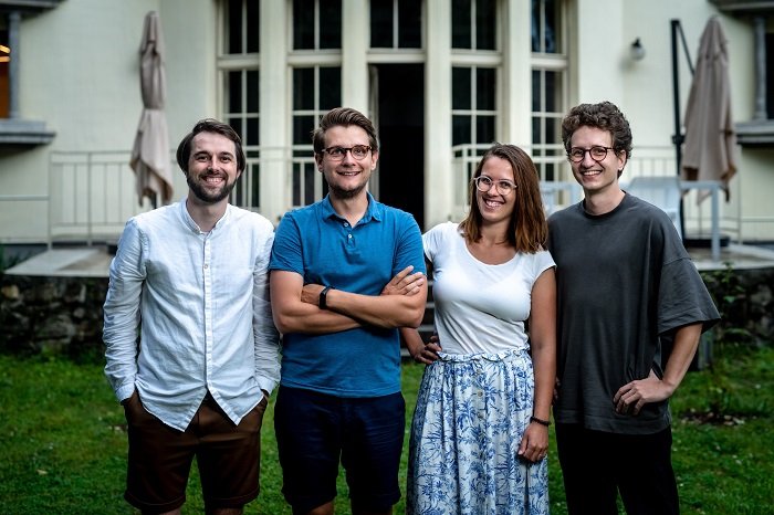 /media/14038/zakladatele-brain-one