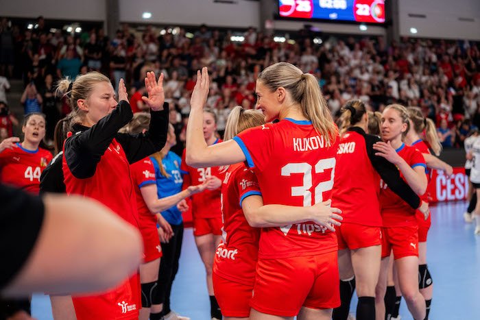 /media/l3elm444/ceskahazena