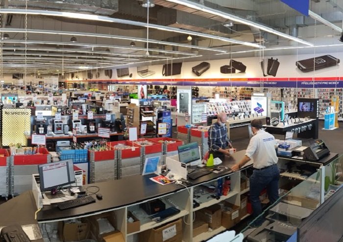 /media/13365/electro_world_prodejna_2