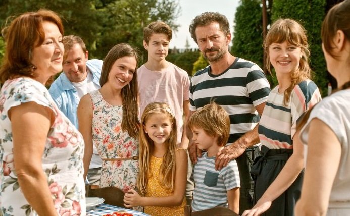 /media/13999/zeny-v-behu