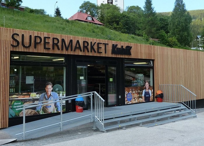 /media/14798/kubík_potraviny_prodejna_zvenku