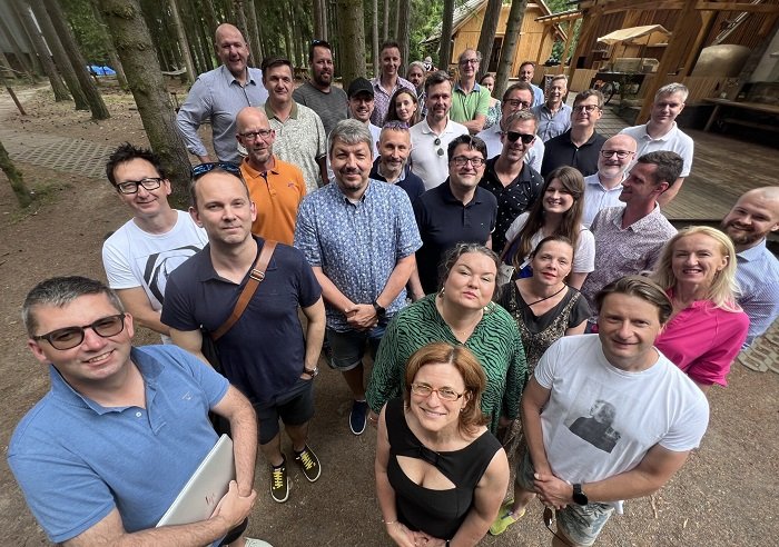 /media/25218/aka_valna-hromada