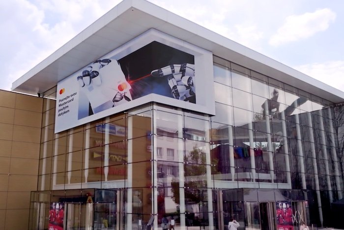 /media/0qufkys1/mastercard_3d_reklama_touch_card