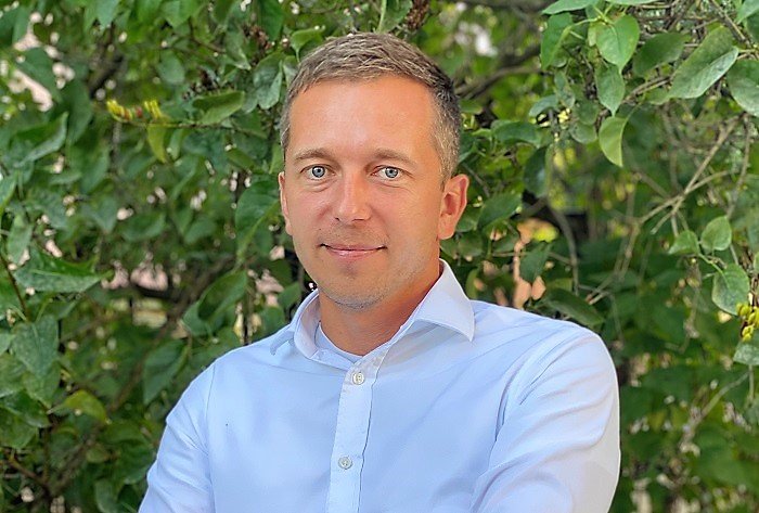 /media/14133/david-korn