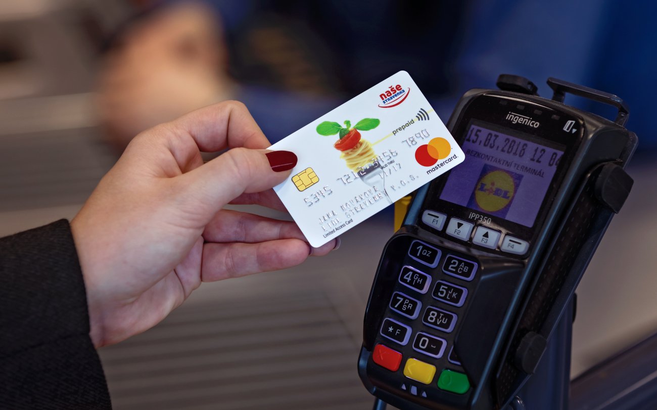 /media/3569/lidl-zavadi-elektronickou-stravenku_03